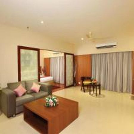 Jk Residency Cheruvathur エクステリア 写真